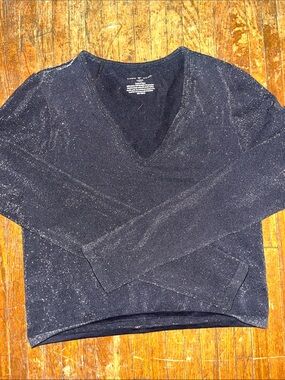 3/$15. Glitter crop top S